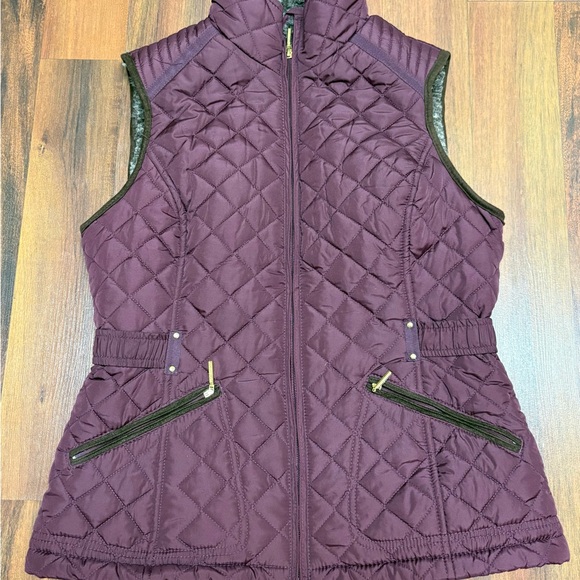 Quilted Burgundy Sleeveless Jacket - Picture 1 of 4
